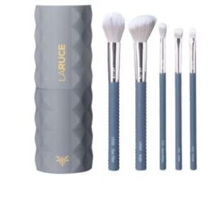 LARUCE BEAUTY  Christine Set